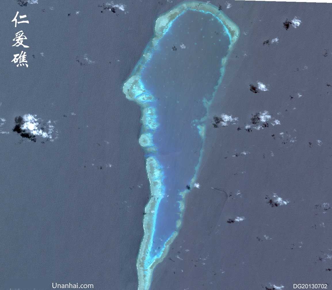 菲律宾船只擅闯仁爱礁，被中国海警拦截，两船最近仅距36米_凤凰网视频_凤凰网